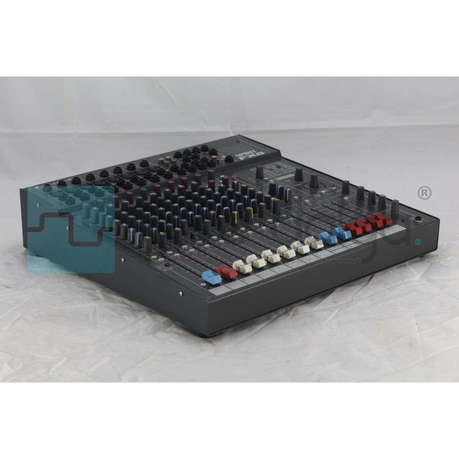 Soundcraft Spirit FX8 Analog Mikser